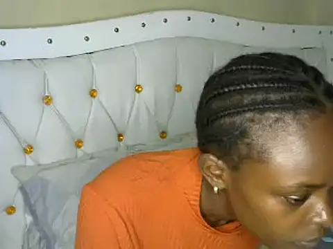 Snapshot of ebony_lifestyle chatting on 12-17-24, 04:53 ebony lifestyle online show from 12-17-24, 04:53