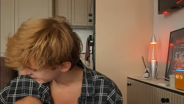 agelandreww online show from 05-30-26, 09:59