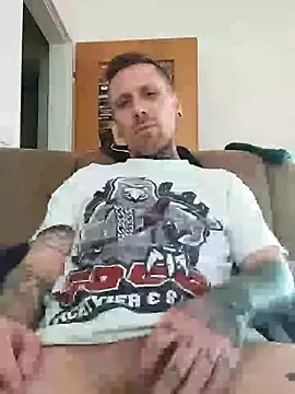 Schabernack1990 online show from 12-28-24, 01:28