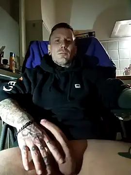 Schabernack1990 online show from 12-22-24, 01:01