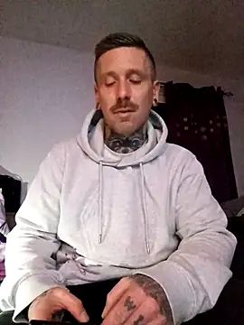 Schabernack1990 online show from 10-15-25, 04:00