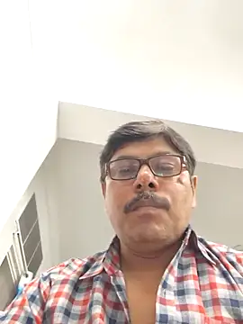 Srmotrs online show from 10-31-25, 01:08