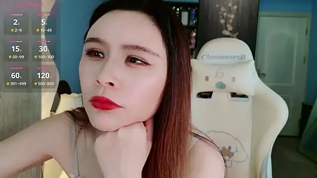 Snapshot of HU131452 chatting on 05-06-26, 09:30 HU131452 online show from 05-06-26, 09:30