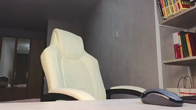 Marietta Castro online show from 04-11-26, 03:16