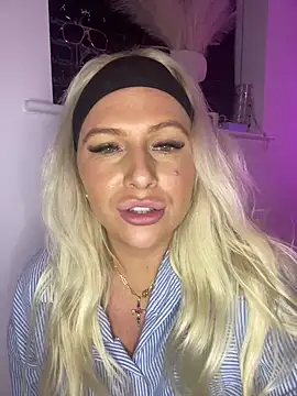 Arabellalee23 online show from 01-07-25, 11:14