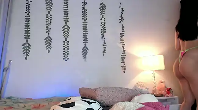 Snapshot of halseycox___ chatting on 01-26-25, 06:28 halseycox online show from 01-26-25, 06:28