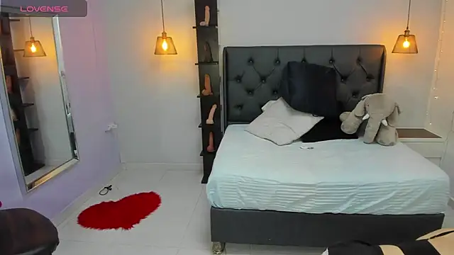Snapshot of MEYLAGIA chatting on 03-03-25, 03:16 MEYLAGIA online show from 03-03-25, 03:16