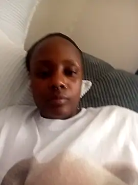 Snapshot of Miss_Amani chatting on 10-19-25, 12:08 Miss Amani online show from 10-19-25, 12:08