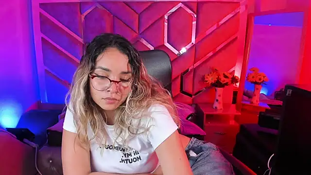 Olivia Fox69 online show from 01-19-26, 03:43