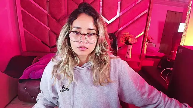 Olivia Fox69 online show from 11-25-25, 03:51