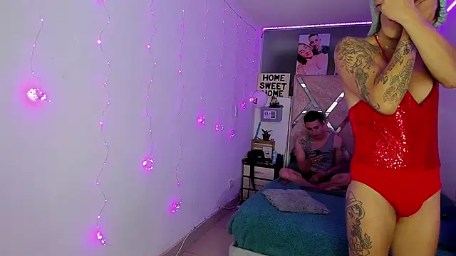 Snapshot of parejacaliente20154 chatting on 02-24-26, 11:11 parejacaliente20154 online show from 02-24-26, 11:11