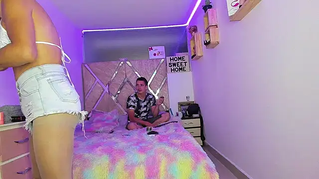 parejacaliente20154 online show from 03-25-26, 11:09