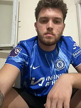 Snapshot of Franso13 chatting on 10-17-25, 11:17 Franso13 online show from 10-17-25, 11:17