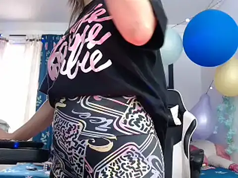 Snapshot of sexy_bunny_hot chatting on 01-31-25, 01:23 sexy bunny hot online show from 01-31-25, 01:23