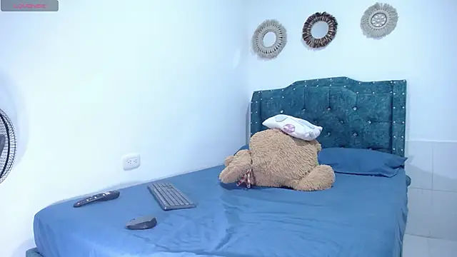 sofiamature01 online show from 03-14-25, 02:53