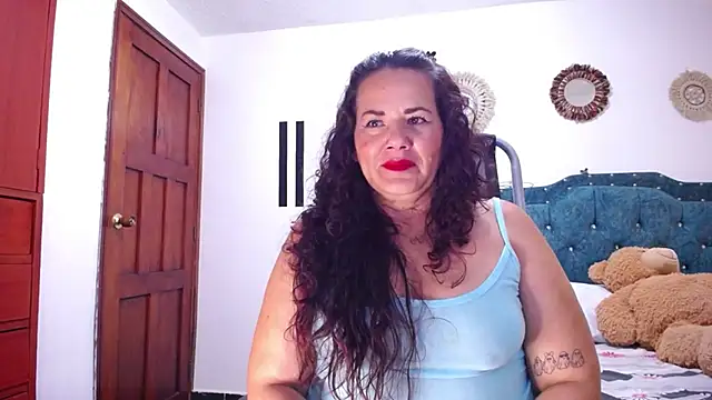 Snapshot of sofiamature01 chatting on 01-31-26, 07:12 sofiamature01 online show from 01-31-26, 07:12