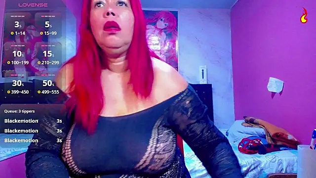 Snapshot of Hot-Rihanna chatting on 10-10-25, 02:18 Hot-Rihanna online show from 10-10-25, 02:18