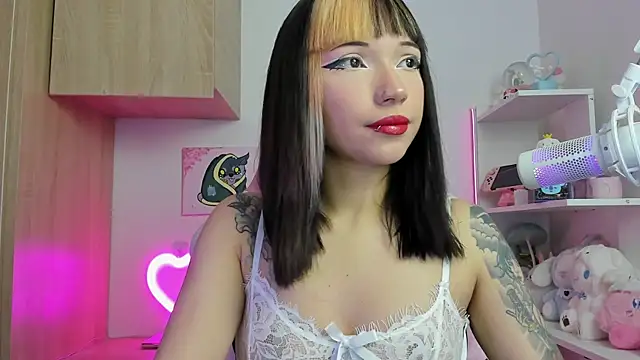 Artic love online show from 11-22-25, 01:37