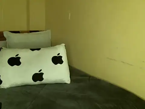 Snapshot of Sharmybabe chatting on 02-26-26, 09:04 Sharmybabe online show from 02-26-26, 09:04