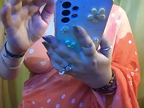 LOVERIAKOL online show from 03-24-26, 08:47