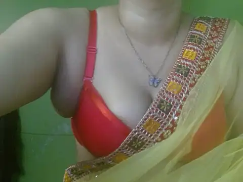 Snapshot of LOVERIAKOL chatting on 07-12-26, 09:10 LOVERIAKOL online show from 07-12-26, 09:10