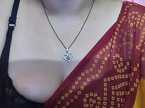 LOVERIAKOL online show from 05-17-26, 10:26