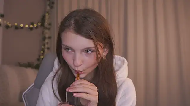 CindyGarrison online show from 09-29-25, 01:12