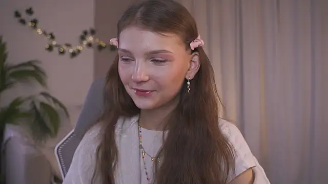 CindyGarrison online show from 10-16-25, 01:47