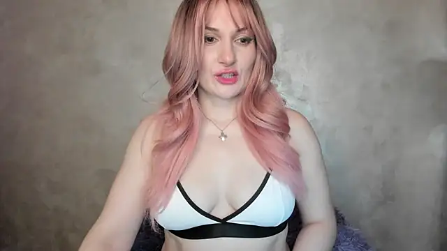 Snapshot of AnaysTop chatting on 04-10-26, 04:19 AnaysTop online show from 04-10-26, 04:19