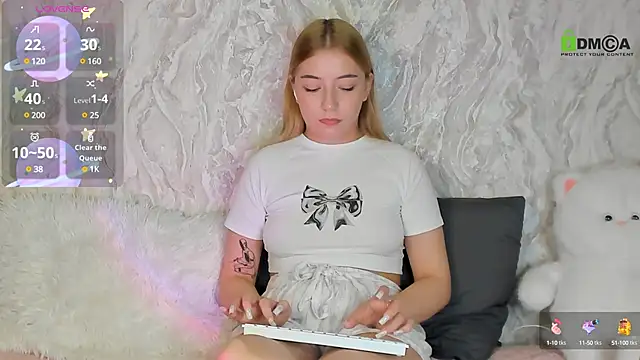 HelenMacCrory online show from 12-10-24, 04:38