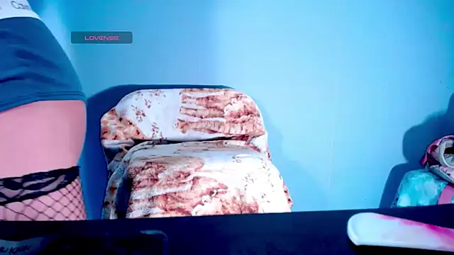 Snapshot of MariannaGotica chatting on 02-18-26, 06:26 MariannaGotica online show from 02-18-26, 06:26