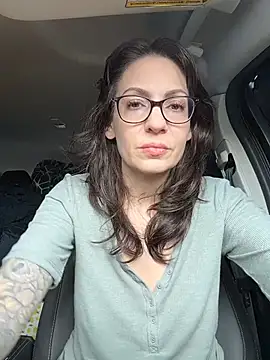 Snapshot of BeautifulMesss chatting on 02-24-26, 05:47 BeautifulMesss online show from 02-24-26, 05:47