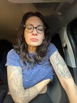 Snapshot of BeautifulMesss chatting on 02-22-26, 02:52 BeautifulMesss online show from 02-22-26, 02:52