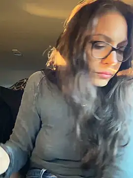 Snapshot of BeautifulMesss chatting on 10-16-25, 09:45 BeautifulMesss online show from 10-16-25, 09:45