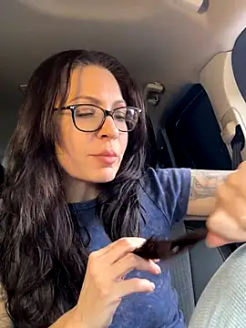 BeautifulMesss online show from 10-30-25, 02:47