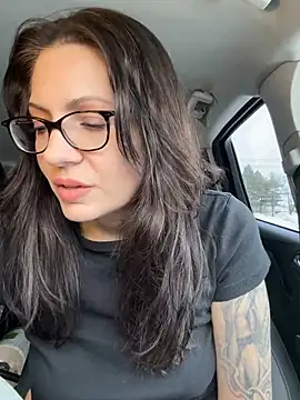 Snapshot of BeautifulMesss chatting on 02-03-26, 03:39 BeautifulMesss online show from 02-03-26, 03:39