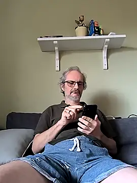 Snapshot of Zed0l1Mod chatting on 10-27-25, 11:55 Zed0l1Mod online show from 10-27-25, 11:55