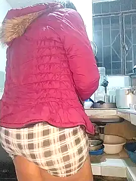 Snapshot of sorbetico_perverse chatting on 02-17-25, 10:40 sorbetico perverse online show from 02-17-25, 10:40