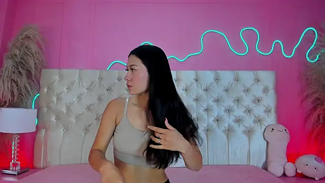 Julieta Cortes   online show from 03-24-26, 12:38