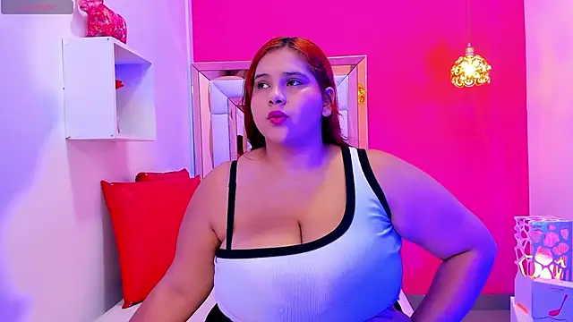 Snapshot of Alanna_hot3 chatting on 02-20-25, 07:19 Alanna hot3 online show from 02-20-25, 07:19