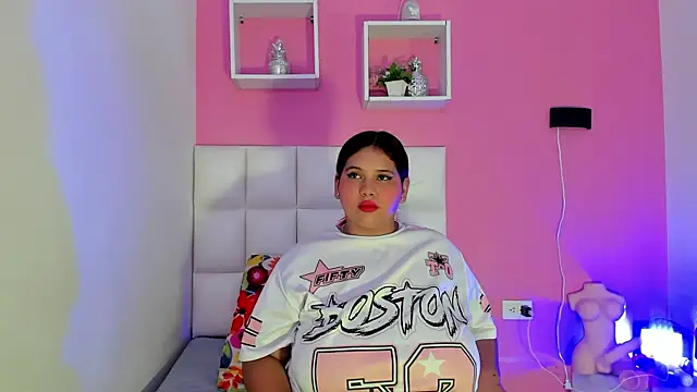 Alanna hot3 online show from 05-21-26, 07:44
