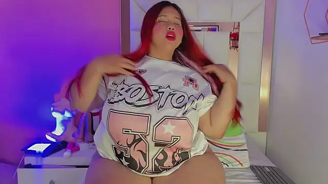 Alanna hot3 online show from 05-06-26, 07:51