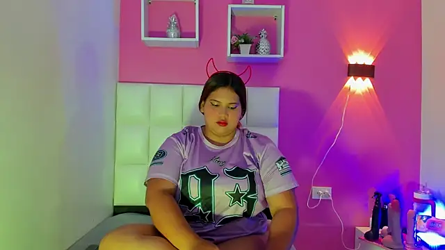 Alanna hot3 online show from 06-20-26, 07:41