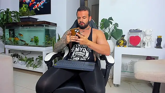 Johnnygrayson1 online show from 10-07-25, 11:39