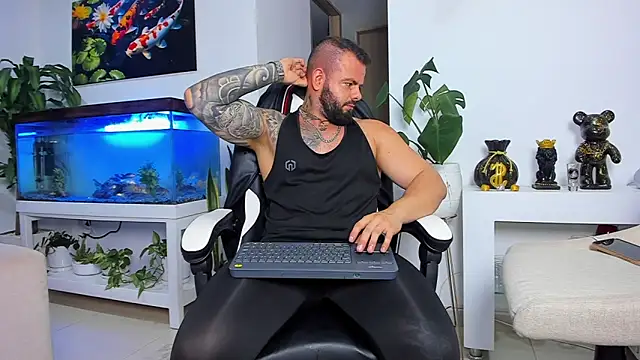 Johnnygrayson1 online show from 09-13-25, 01:27