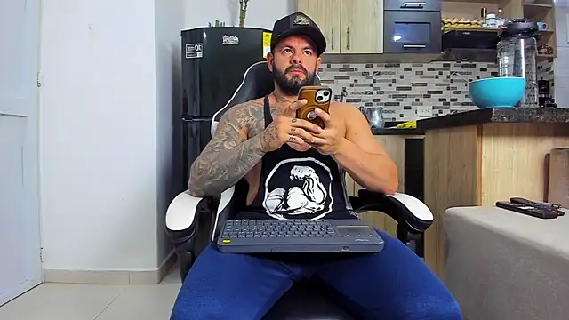 Johnnygrayson1 online show from 11-30-25, 12:33