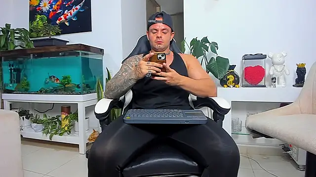 Johnnygrayson1 online show from 10-25-25, 02:00