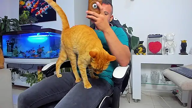 Johnnygrayson1 online show from 10-26-25, 02:01