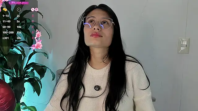 NayeCloud online show from 04-16-26, 05:08