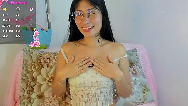 NayeCloud online show from 03-27-26, 04:21